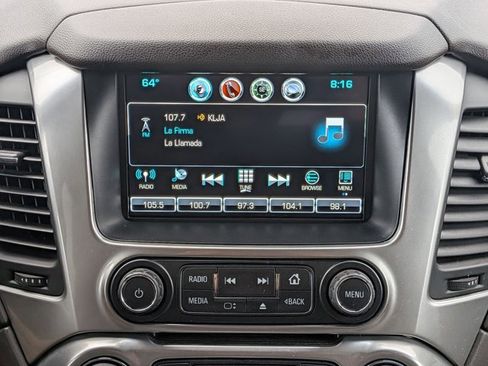 Used 2017 Chevrolet Suburban LT w/ Luxury Package image 12