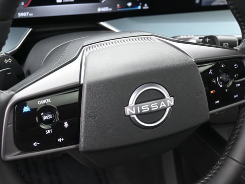 Certified 2025 Nissan Murano SL image 13