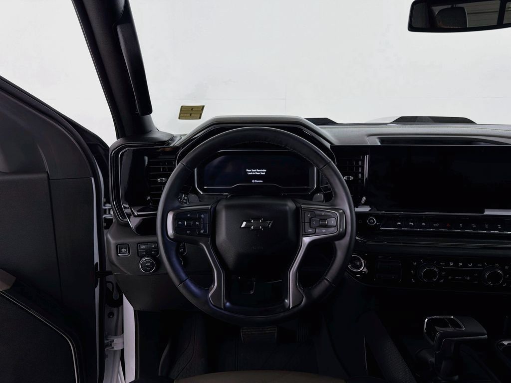 Used 2025 Chevrolet Silverado 1500 ZR2 AWD/4WD image 21