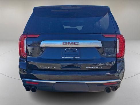 Used 2022 GMC Yukon XL Denali image 9