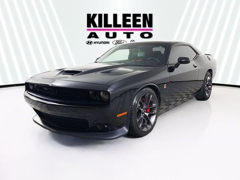 Used 2022 Dodge Challenger R/T Scat Pack w/ Plus Package RWD image 3