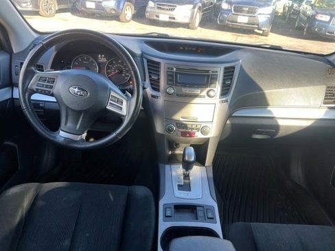Used 2013 Subaru Outback 2.5i Premium image 13
