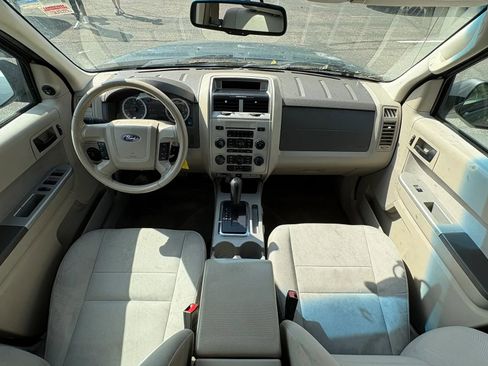 Used 2011 Ford Escape XLT w/ Class II Trailer Tow Pkg AWD/4WD image 21
