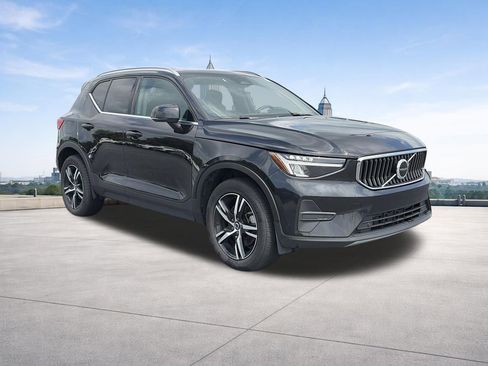 Used 2025 Volvo XC40 B5 Core AWD/4WD image 26