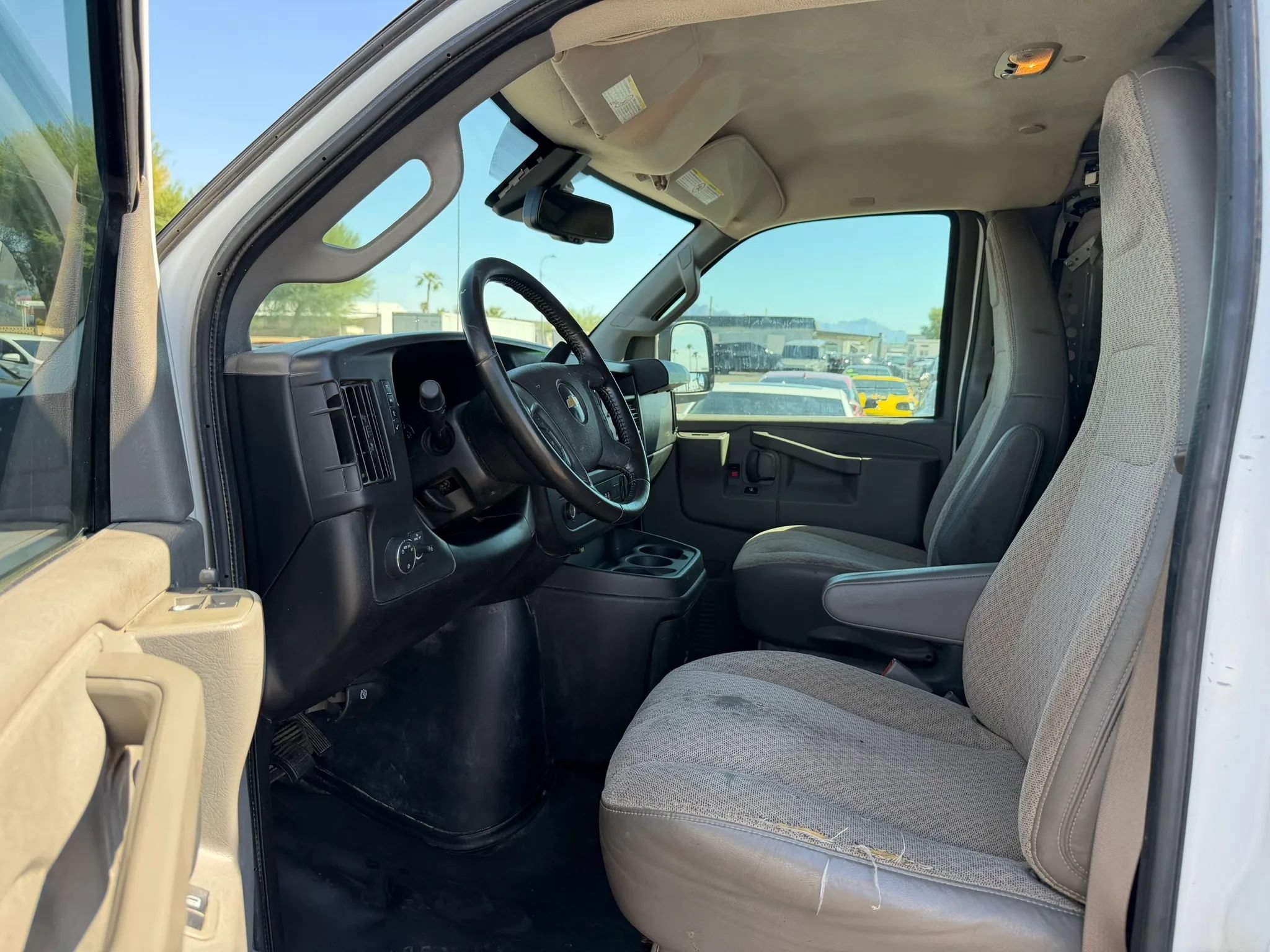 Used 2021 Chevrolet Express 2500 w/ Safety Package RWD image 16