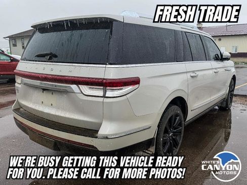 Used 2024 Lincoln Navigator L Reserve image 2