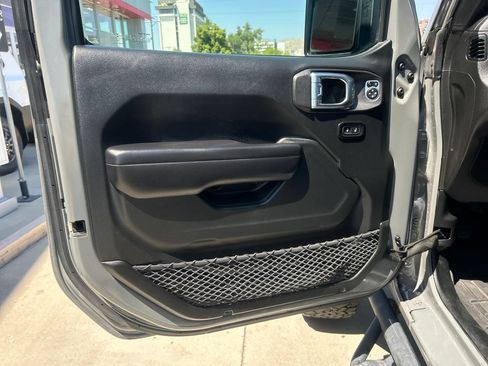 Used 2018 Jeep Wrangler Unlimited Sport S AWD/4WD image 10