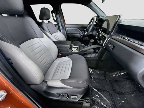 Certified 2025 Toyota Tacoma TRD Off-Road w/ TRD Off Road Upgrade Package AWD/4WD image 28