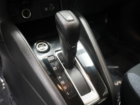 Used 2023 Nissan Versa SV FWD image 19