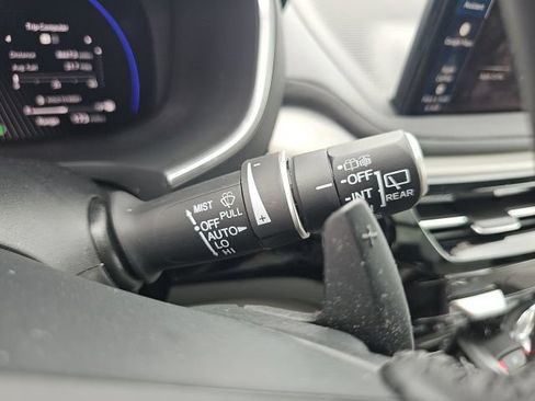 Used 2025 Acura MDX w/ Technology Package FWD image 37