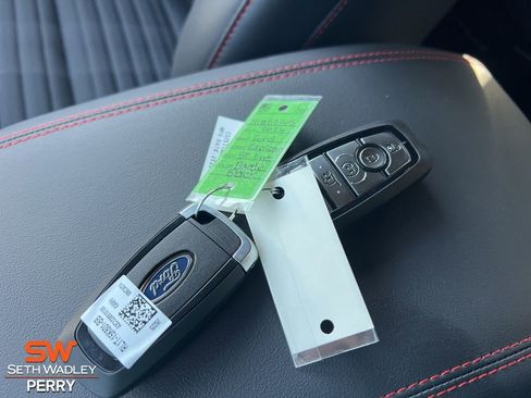 New 2026 Ford Explorer ST-Line w/ ST-Line Street Pack image 24