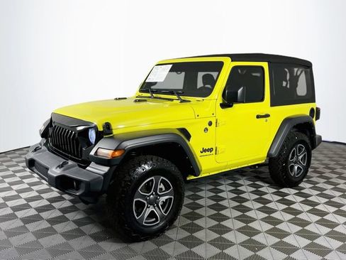 Used 2023 Jeep Wrangler Sport AWD/4WD image 4