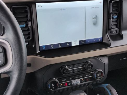 Used 2023 Ford Bronco Wildtrak AWD/4WD image 25