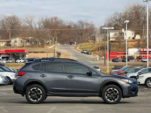 Used 2022 Subaru Crosstrek 2.0i Premium image 6