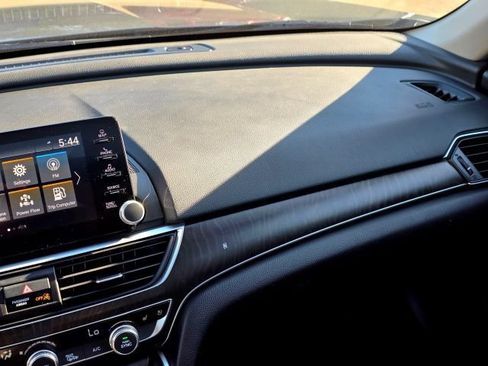 Used 2019 Honda Accord Touring image 24