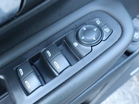 Certified 2022 GMC Terrain SLT w/ Infotainment Package II image 10