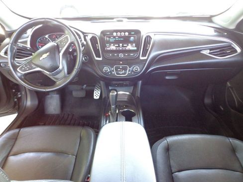 Used 2016 Chevrolet Malibu LT w/ Leather Package FWD image 20