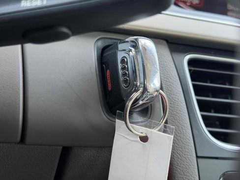 Used 2014 Audi A4 2.0T Premium w/ Audi MMI Navigation FWD image 29