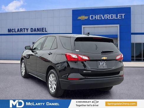 Used 2020 Chevrolet Equinox LS FWD image 4