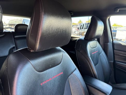 Certified 2024 Jeep Compass Trailhawk AWD/4WD image 14