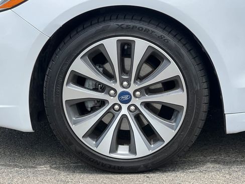Used 2020 Ford Fusion SE AWD/4WD image 30