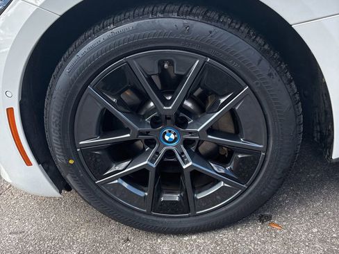 Used 2023 BMW i4 eDrive35 w/ Premium Package RWD image 9