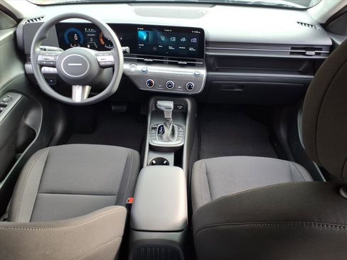 New 2026 Hyundai Kona SE image 7