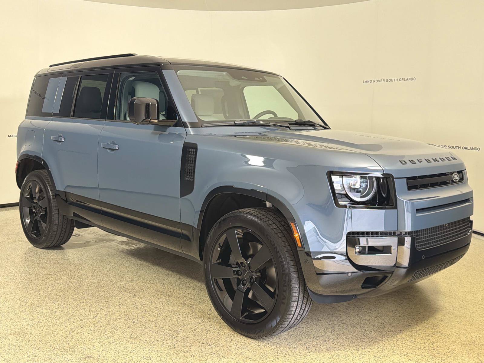New 2026 Land Rover Defender 110 X-Dynamic SE AWD/4WD image 7