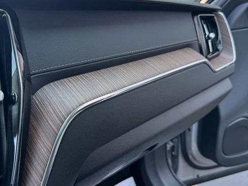 Used 2023 Volvo XC60 B5 Ultimate w/ Climate Package image 31