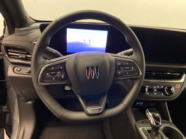 Used 2024 Buick Envista Preferred w/ Convenience I Package FWD image 8