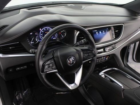 Used 2022 Buick Enclave Avenir w/ Avenir Technology Package image 10