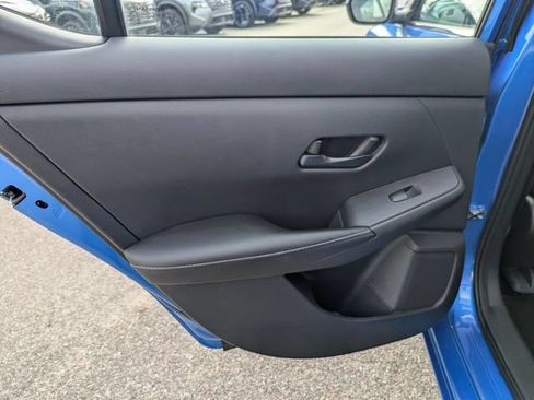 Used 2025 Nissan Sentra SV FWD image 24