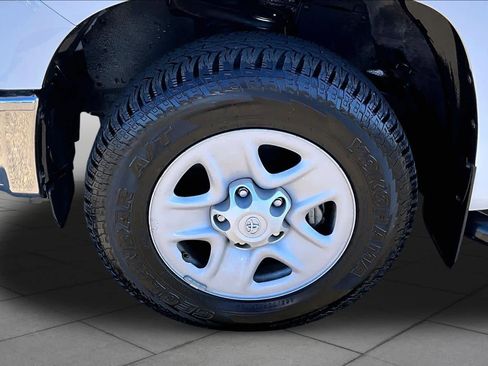 Used 2021 Toyota Tundra SR5 RWD image 10