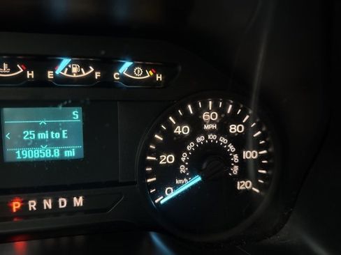 Used 2020 Ford F150 XL w/ Trailer Tow Package image 18