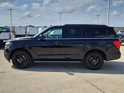 Used 2022 Ford Expedition XLT image 7