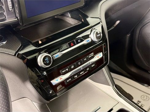 Used 2023 Ford Explorer ST-Line image 15