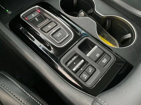 Certified 2025 Honda Pilot EX-L image 12