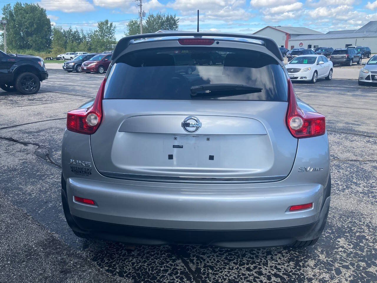 Used 2011 Nissan Juke SV AWD/4WD image 4