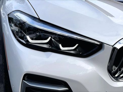 Used 2022 BMW X5 xDrive40i w/ Premium Package image 27