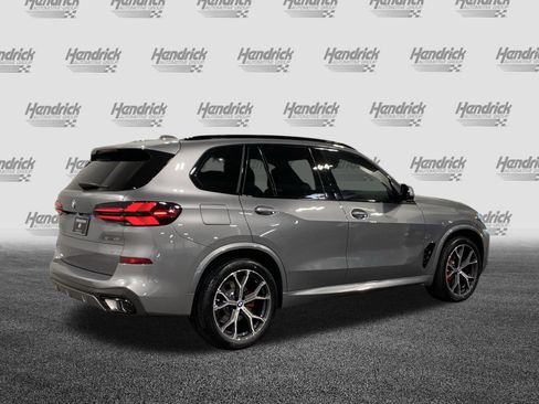 Certified 2026 BMW X5 xDrive40i w/ M Sport Package AWD/4WD image 8