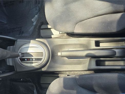 Used 2010 Honda Fit Sport image 18