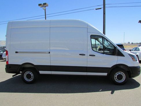 Used 2025 Ford Transit 250 148 High Roof w/ Load Area Protection Package RWD image 5