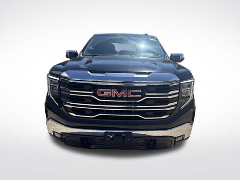 Used 2023 GMC Sierra 1500 SLT RWD image 2