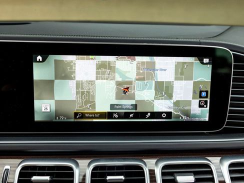 Used 2023 Mercedes-Benz GLS 63 AMG 4MATIC image 18
