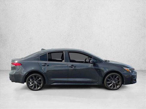 Used 2024 Toyota Corolla SE FWD image 4
