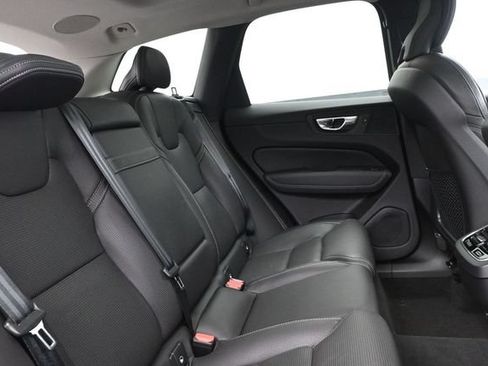 Used 2021 Volvo XC60 T5 Inscription w/ Protection Package Premier FWD image 32