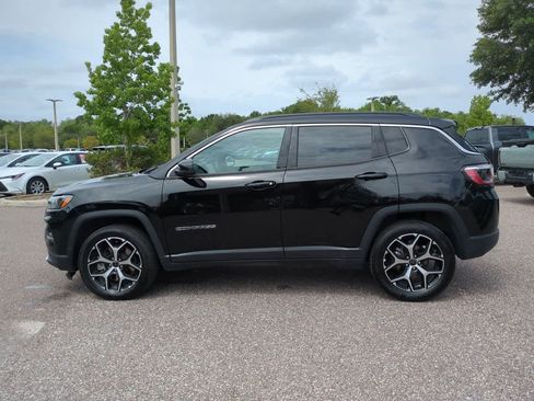 Used 2025 Jeep Compass Limited AWD/4WD image 3