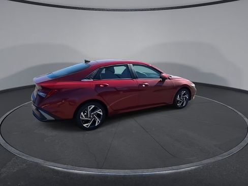 New 2026 Hyundai Elantra Limited FWD image 10