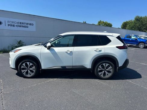 Used 2021 Nissan Rogue SV w/ Premium Package AWD/4WD image 8