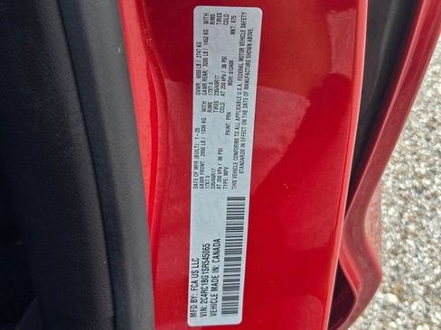 Used 2025 Chrysler Pacifica Select FWD image 33
